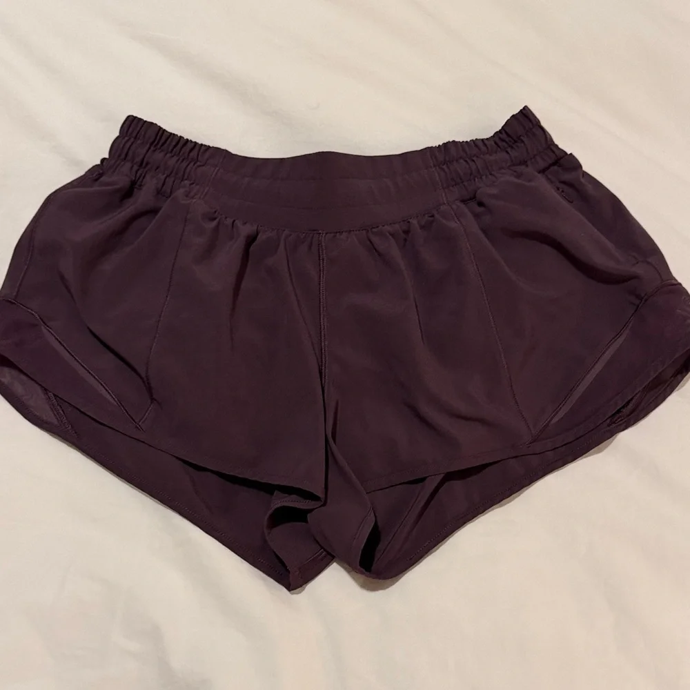 5 pairs of Lululemon Hotty Hot shorts - Multiple Colors - Picture 8 of 11